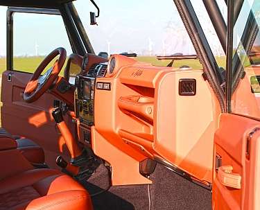 Overlander Innen Cockpit